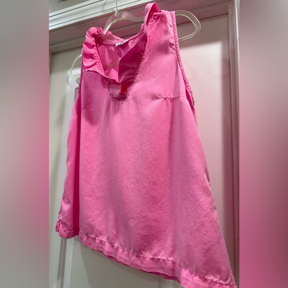 crown & ivy Pink Ruffle V-Neck Sleeveless Blouse Size Medium Petite - Picture 6 of 10